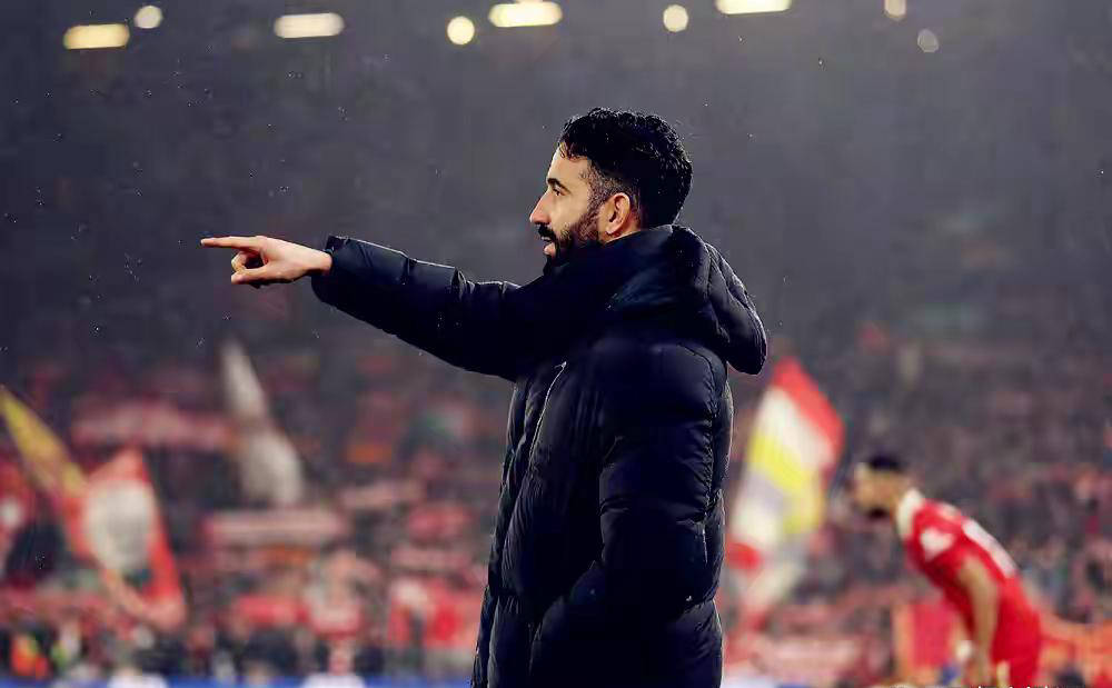 阿莫林扬眉吐气，名宿给曼联加油，拉门斯信心飙升，马奎尔续约达成